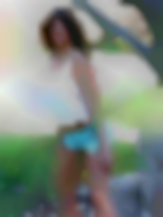 Loves bisexual swinging
